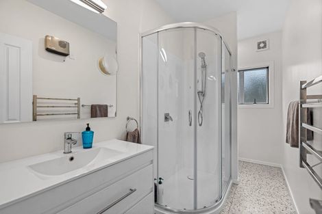 Photo of property in 6 Tavinor Road, Otaika, Whangarei, 0170