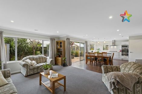 Photo of property in 27a Hardy Street, Waterloo, Lower Hutt, 5011