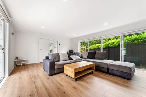 Photo of property in 267 Vipond Road, Stanmore Bay, Whangaparaoa, 0932