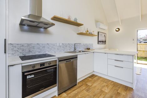 Photo of property in 2/24 Great South Road, Papakura, 2110