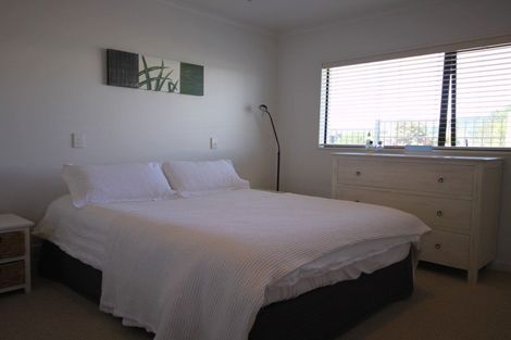 Photo of property in 2b The Dunes, Pauanui, Hikuai, 3579