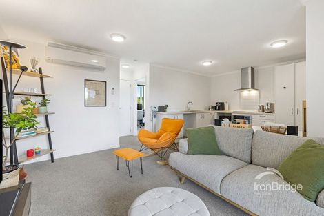 Photo of property in 9/18 Titoki Street, Te Atatu Peninsula, Auckland, 0610