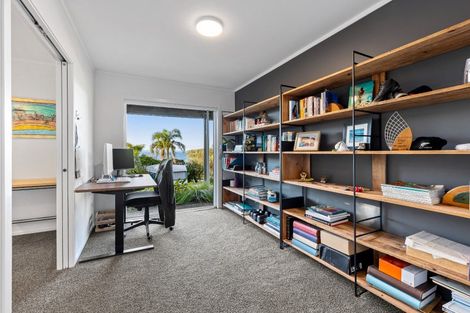 Photo of property in 74 Duncansby Road, Stanmore Bay, Whangaparaoa, 0932