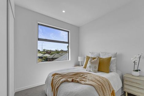 Photo of property in 135 Lincoln Road, Addington, Christchurch, 8024