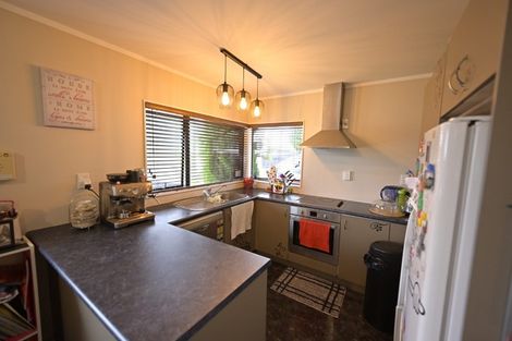 Photo of property in 43 Rose Street, Ranui, Porirua, 5024