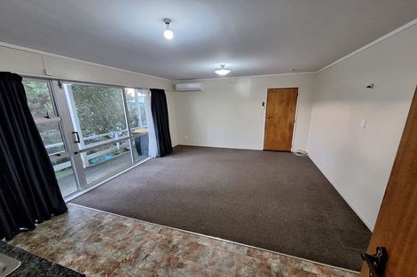 Photo of property in 1/11 Retter Street, Paparangi, Wellington, 6037