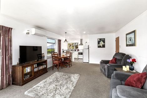 Photo of property in 34 Fraser Avenue, Johnsonville, Wellington, 6037