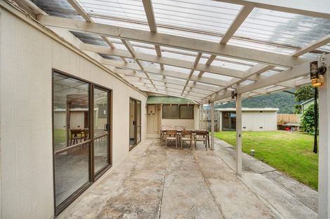 Photo of property in 3 Foster Avenue, Huia, Auckland, 0604