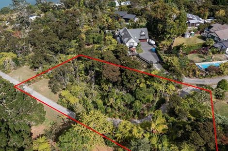 Photo of property in 5a Chatham Avenue, Paremoremo, Auckland, 0632