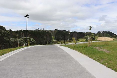 Photo of property in 30 Jabal Crescent, Totara Park, Auckland, 2105