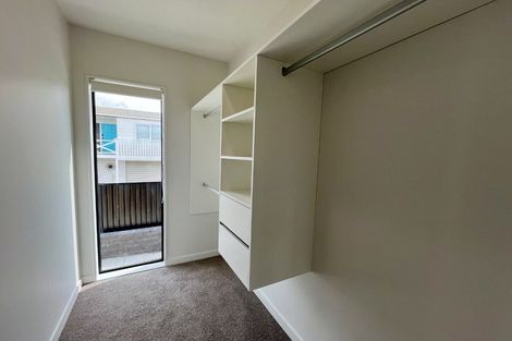 Photo of property in 98d Royal Road, Massey, Auckland, 0614