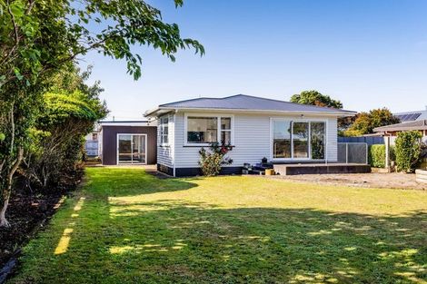 Photo of property in 41 Camberwell Road, Hawera, 4610