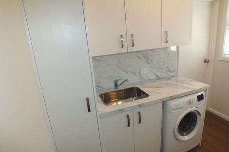 Photo of property in 16 Poynder Avenue, Merivale, Christchurch, 8014