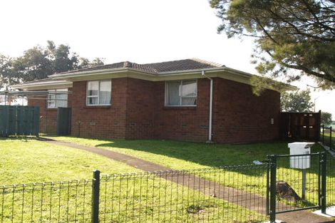 Photo of property in 108 Robertson Road, Mangere East, Auckland, 2024