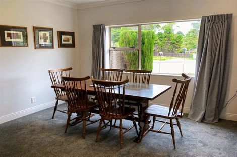 Photo of property in 214 Te Moana Road, Waikanae, 5036