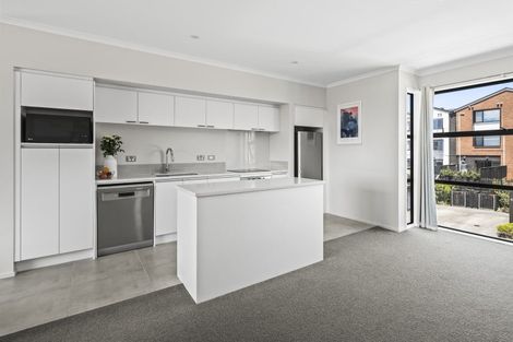 Photo of property in 12 Raranga Lane, Hobsonville, Auckland, 0616