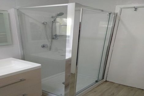 Photo of property in 88 Newlands Road, Newlands, Wellington, 6037