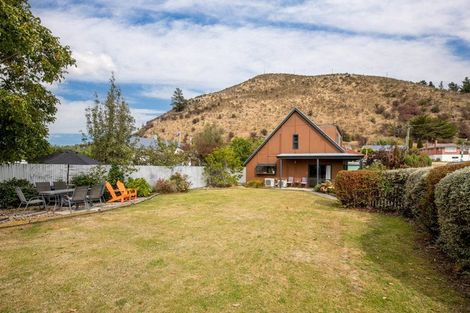 Photo of property in 12 Hawick Street, Roxburgh, 9500