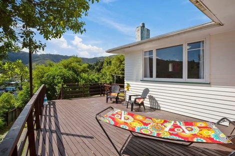 Photo of property in 32a Kopara Grove, Stokes Valley, Lower Hutt, 5019