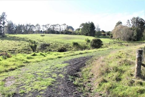 Photo of property in 181 Mangakura Road, Helensville, 0875