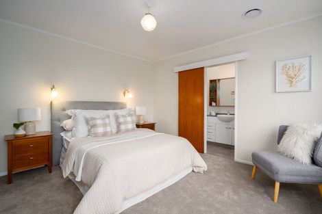 Photo of property in 11 Angell Street, Johnsonville, Wellington, 6037