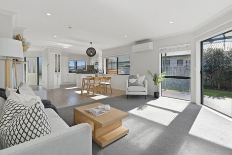 Photo of property in 54 Mahonia Place, Pyes Pa, Tauranga, 3112