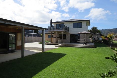 Photo of property in 4 Koromiko Drive, Coromandel, 3506