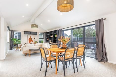 Photo of property in 32 Ashford Avenue, Hokowhitu, Palmerston North, 4410