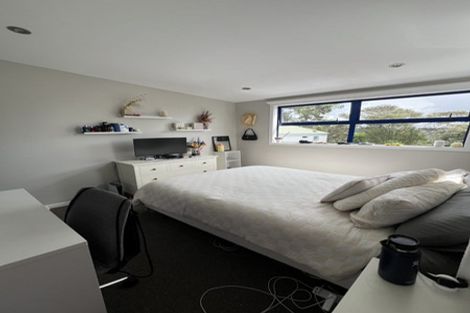 Photo of property in 22 Capilano Place, Glenfield, Auckland, 0629