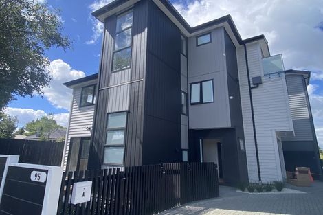 Photo of property in 95 Kervil Avenue, Te Atatu Peninsula, Auckland, 0610