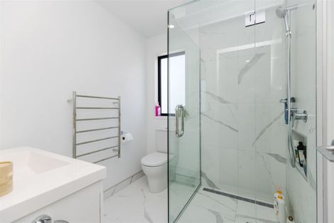 Photo of property in 44u2 Glenview Terrace, Glenview, Hamilton, 3206