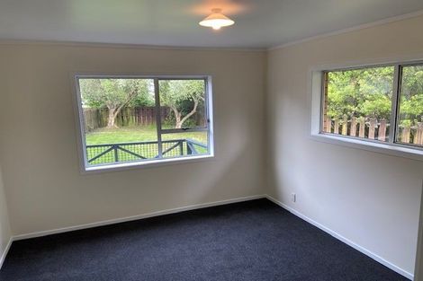 Photo of property in 30 Faith Bullock Place, New Lynn, Auckland, 0600