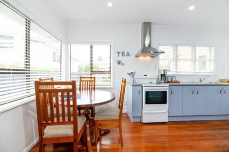 Photo of property in 1/35 Mcintyre Road, Mangere Bridge, Auckland, 2022