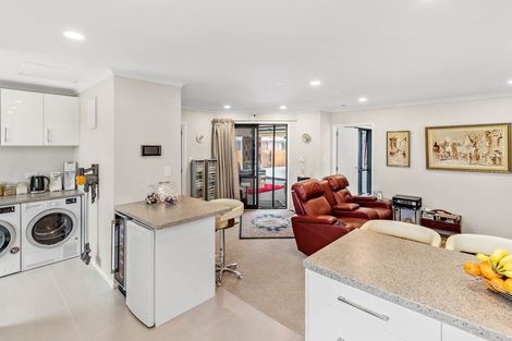 Photo of property in 23a Sandspit Road, Waiuku, 2123