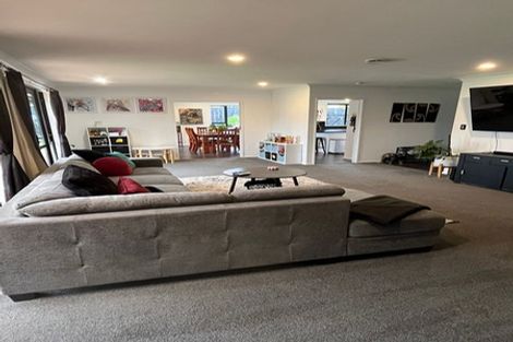 Photo of property in 44 Ayrshire Drive, Grandview Heights, Hamilton, 3200