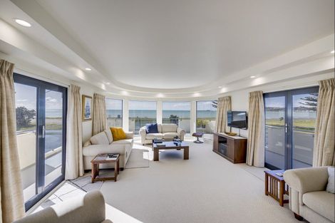 Photo of property in 24 The Esplanade, Westshore, Napier, 4110