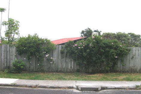 Photo of property in 1/34 Valley View Road, Glenfield, Auckland, 0629