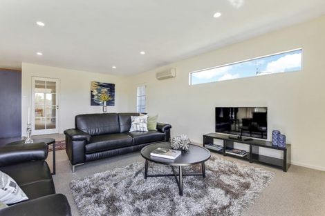 Photo of property in 28a James Cook Drive, Whitby, Porirua, 5024