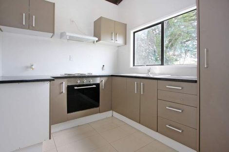 Photo of property in 13 Balwyn Place, Clendon Park, Auckland, 2103