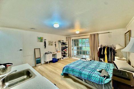 Photo of property in 45 Stapleford Crescent, Browns Bay, Auckland, 0630