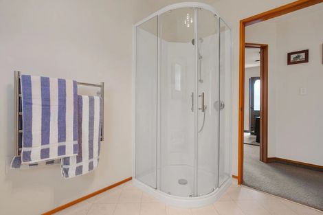 Photo of property in 50b Mcmaster Street, Greytown, 5712