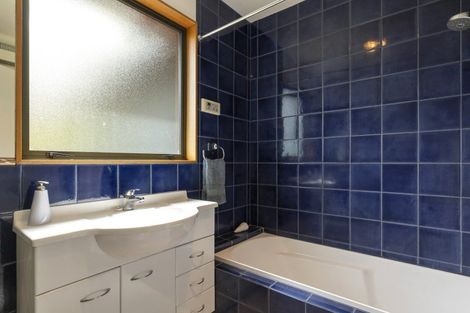 Photo of property in 51 Chesham Avenue, Waipahihi, Taupo, 3330