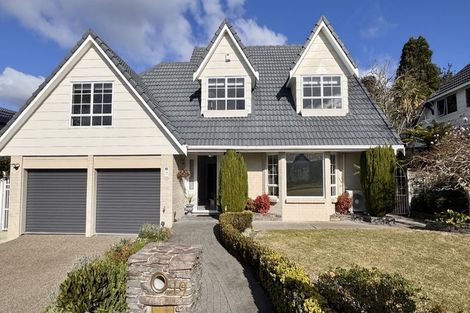 Photo of property in 19 Ravenstone Place, Chatswood, Auckland, 0626