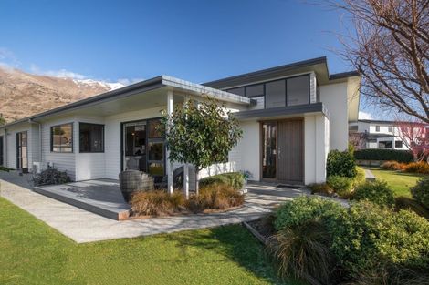 Photo of property in 40 Kelliher Drive, Wanaka, 9305