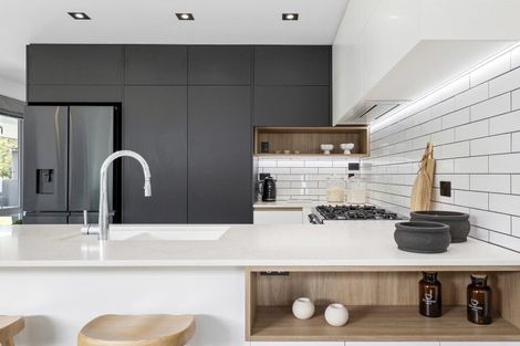 Photo of property in 5 Millpond Place, Parklands, Christchurch, 8083