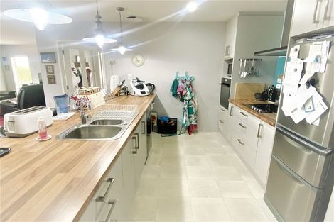 Photo of property in 33 Champagne Avenue, Yaldhurst, Christchurch, 8042
