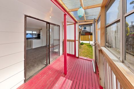 Photo of property in 17 Ballance Avenue, Papatoetoe, Auckland, 2104