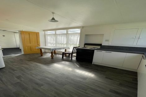 Photo of property in 76 Takapau Road, Tolaga Bay, 4077