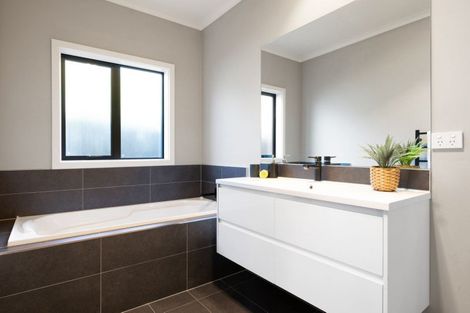 Photo of property in 16 Maggie Place, Chartwell, Hamilton, 3210