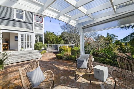 Photo of property in 5 Rogan Street, New Plymouth, 4310